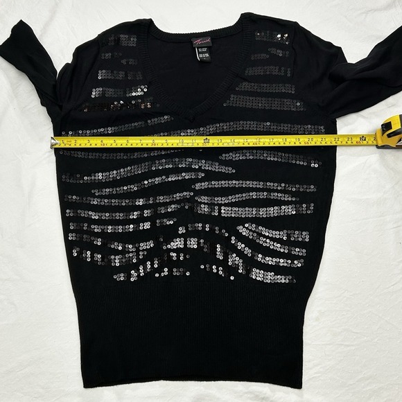 Torrid Women's Dressy Black Sequined V-Neck Sweater Plus Size 1 Short Sleeve - Picture 5 of 6